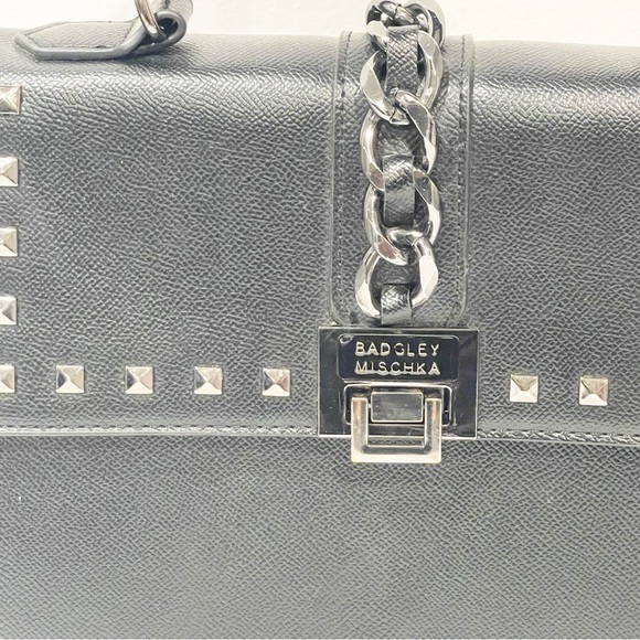 Badgley‎ Mischka Black Vegan Leather Top Handle Studded Chain Link Bag - Picture 2 of 6